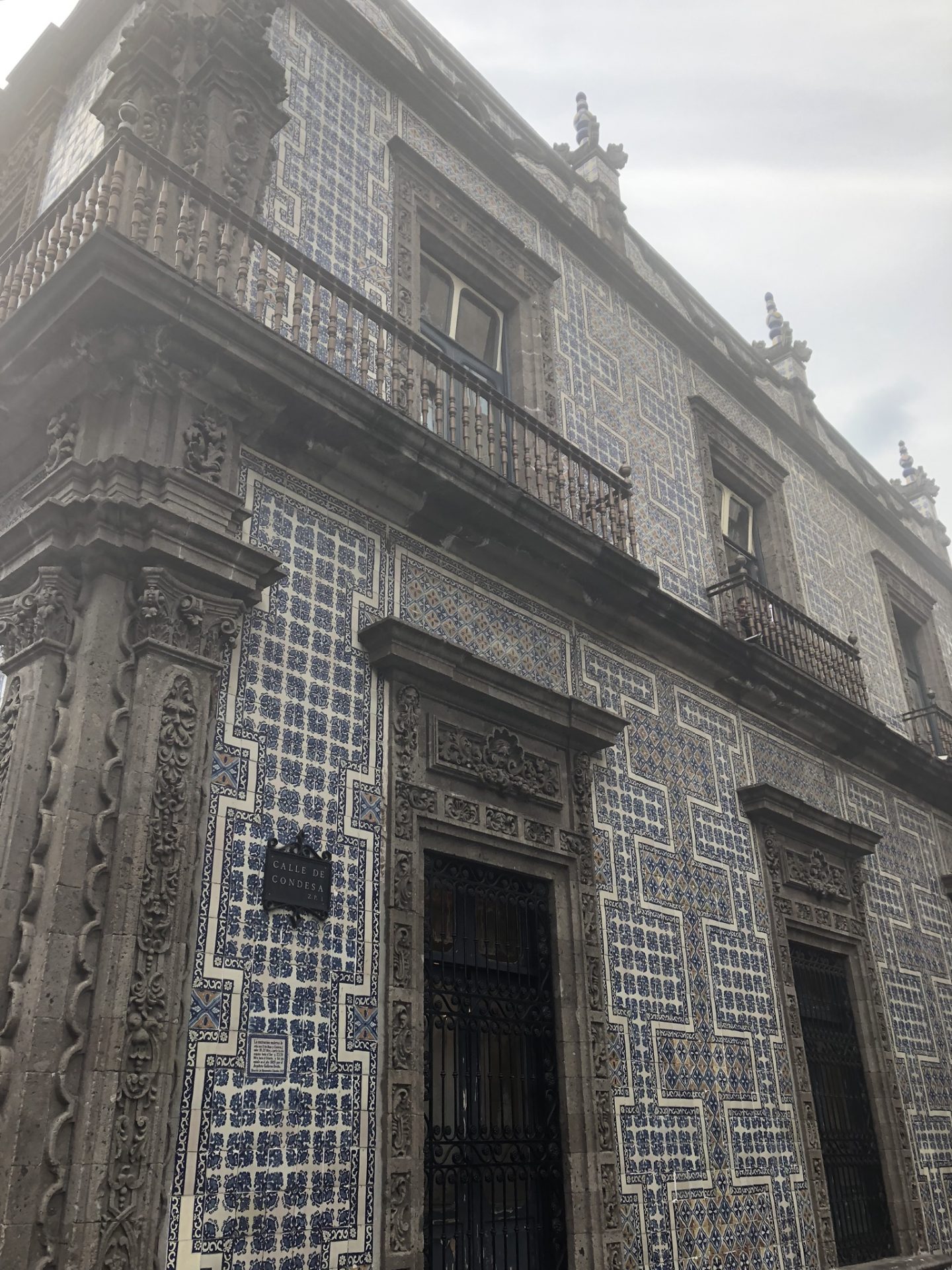 The House of Tiles, La Casa de Azulejos