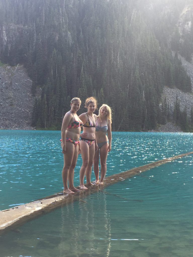 Girls on a log at Joffre Lakes, Vancouver