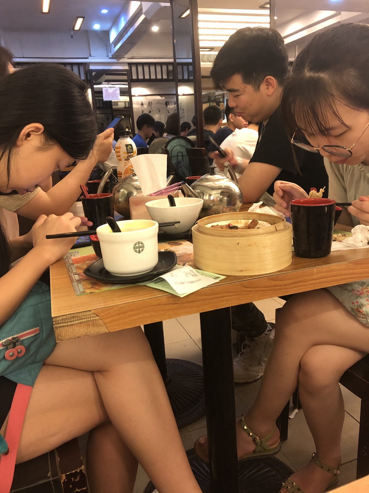 Diners at Tim Ho Wan, Hong Kong
